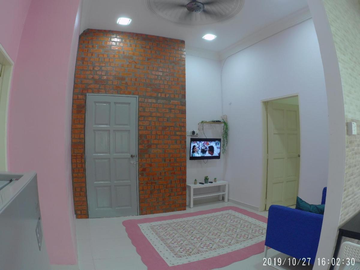 Holiday Homestay Дунґун Екстер'єр фото