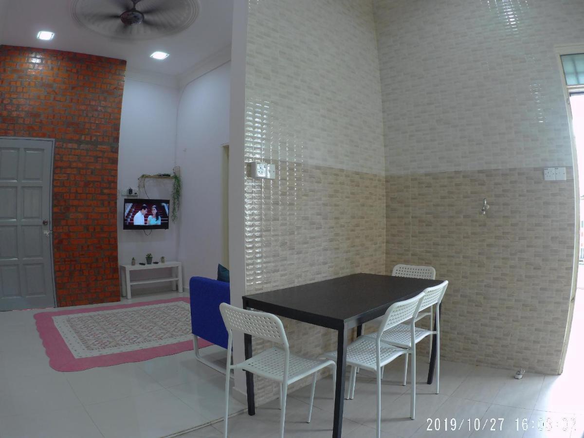 Holiday Homestay Дунґун Екстер'єр фото